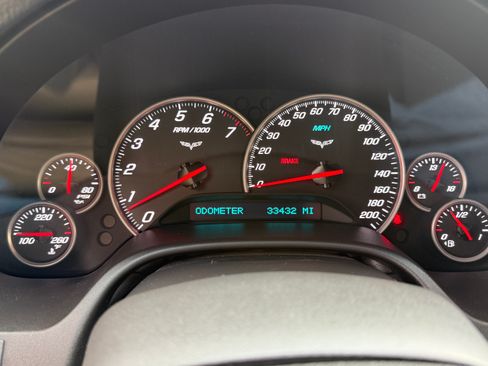 Used 2006 Chevrolet Corvette Convertible w/ Preferred Equipment Group image 17