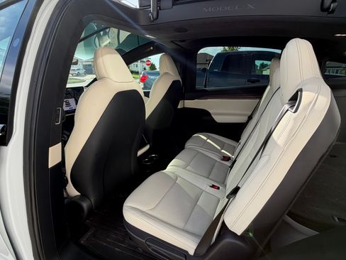 Used 2022 Tesla Model X AWD/4WD image 21