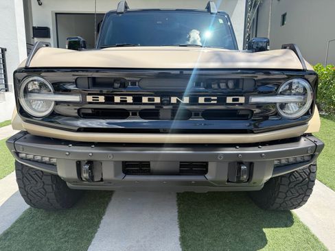 Used 2023 Ford Bronco Outer Banks AWD/4WD image 14