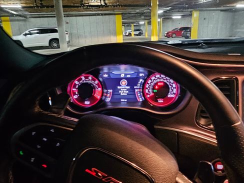 Used 2021 Dodge Challenger SRT Hellcat Redeye image 11