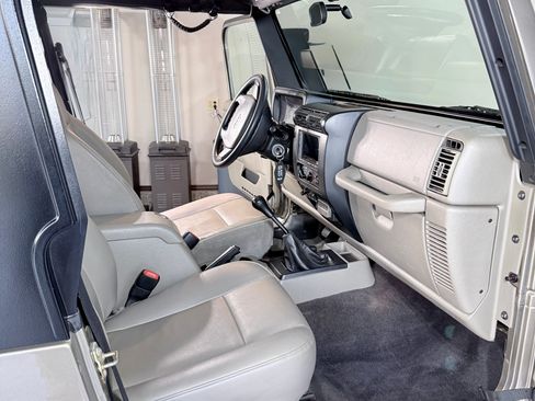Used 2006 Jeep Wrangler SE image 19