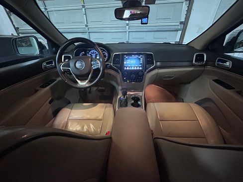 Used 2017 Jeep Grand Cherokee Overland image 17