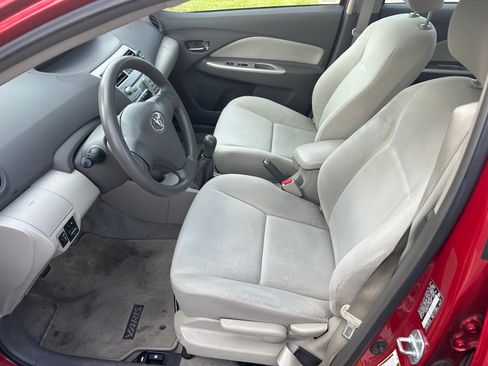 Used 2009 Toyota Yaris Sedan image 13
