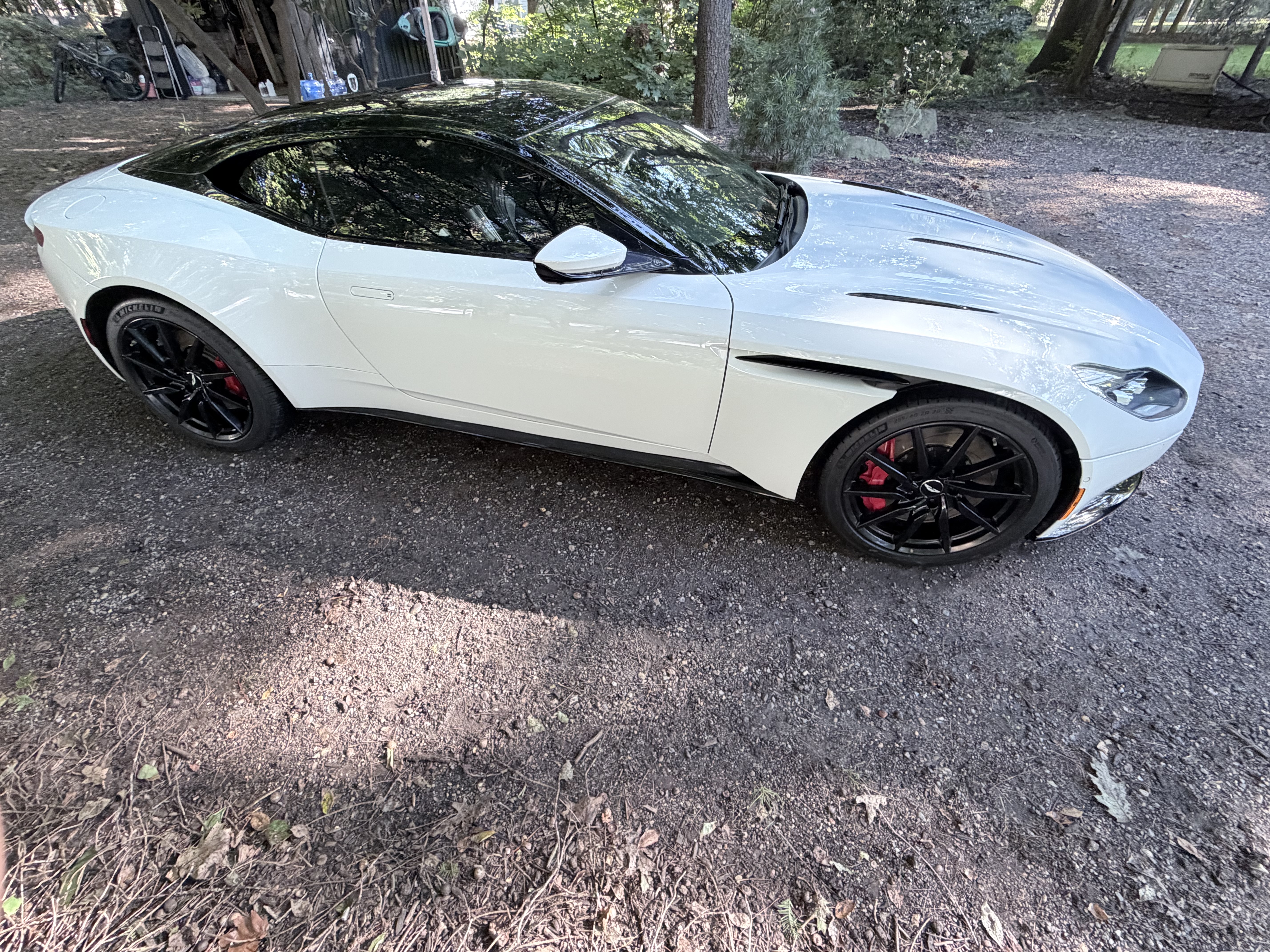 Used 2018 Aston Martin DB11 V12 RWD image 19