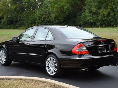 Used 2008 Mercedes-Benz E 350 4MATIC Sedan image 8