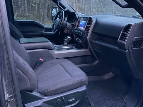 Used 2020 Ford F150 XLT w/ Equipment Group 302A Luxury AWD/4WD image 12