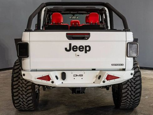 Used 2021 Jeep Gladiator Sport AWD/4WD image 13