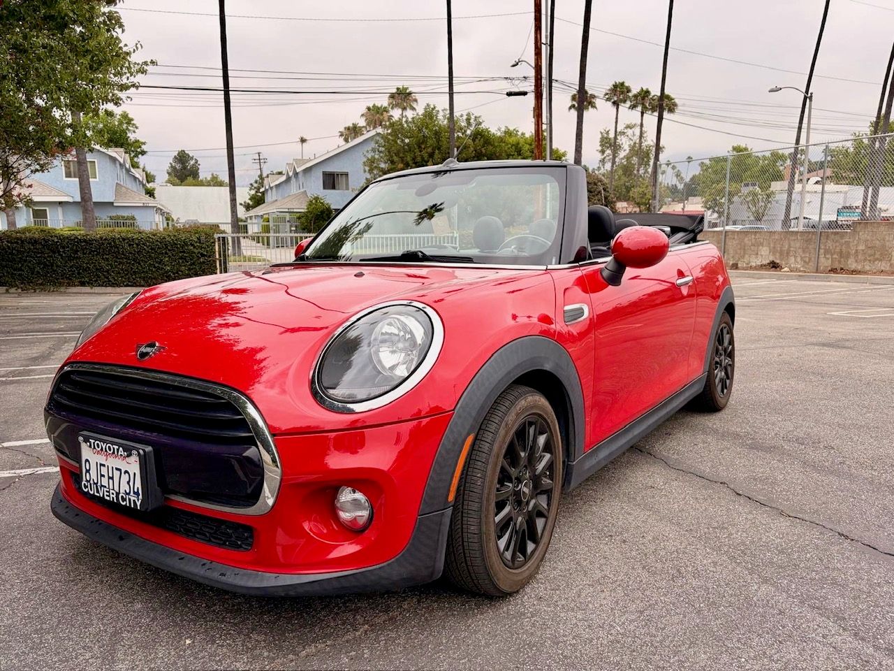 Used 2019 MINI Cooper Convertible w/ Signature Upholstery Package FWD image 2