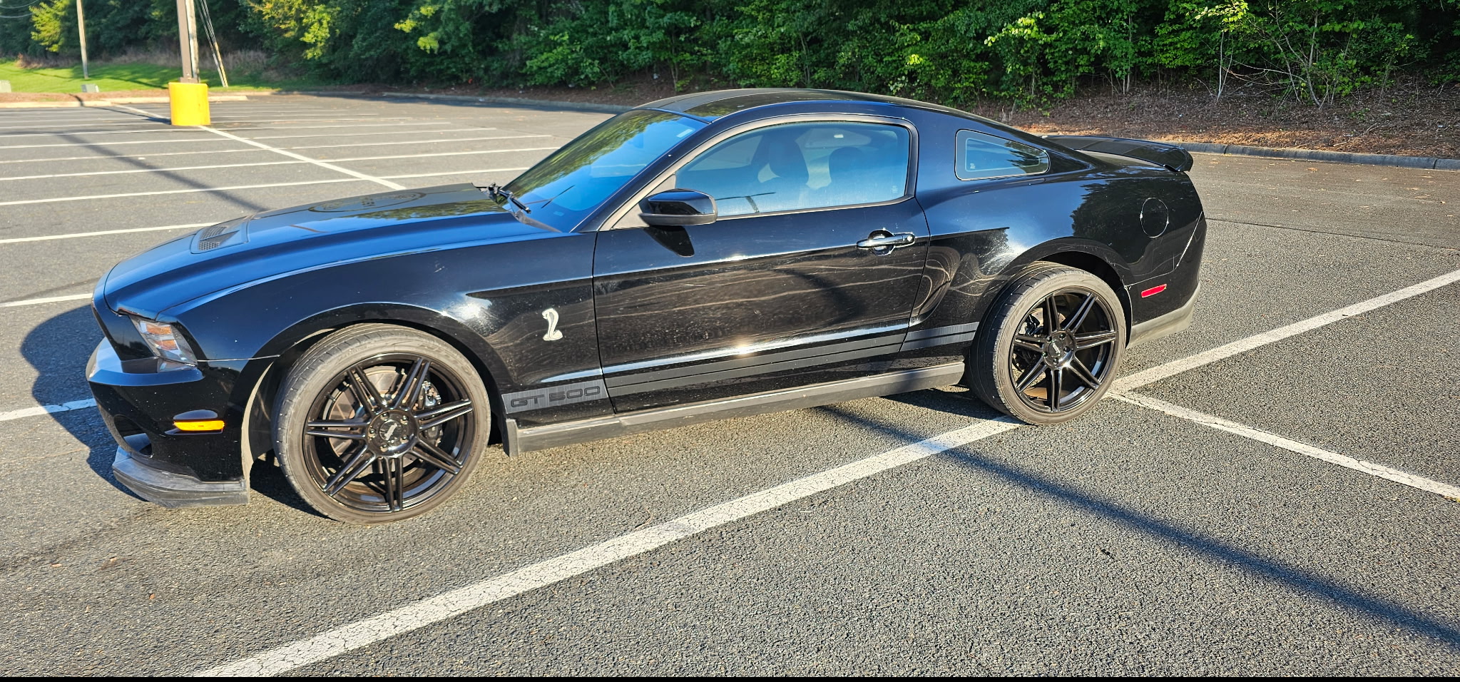 Used 2010 Ford Mustang Shelby GT500 RWD image 1