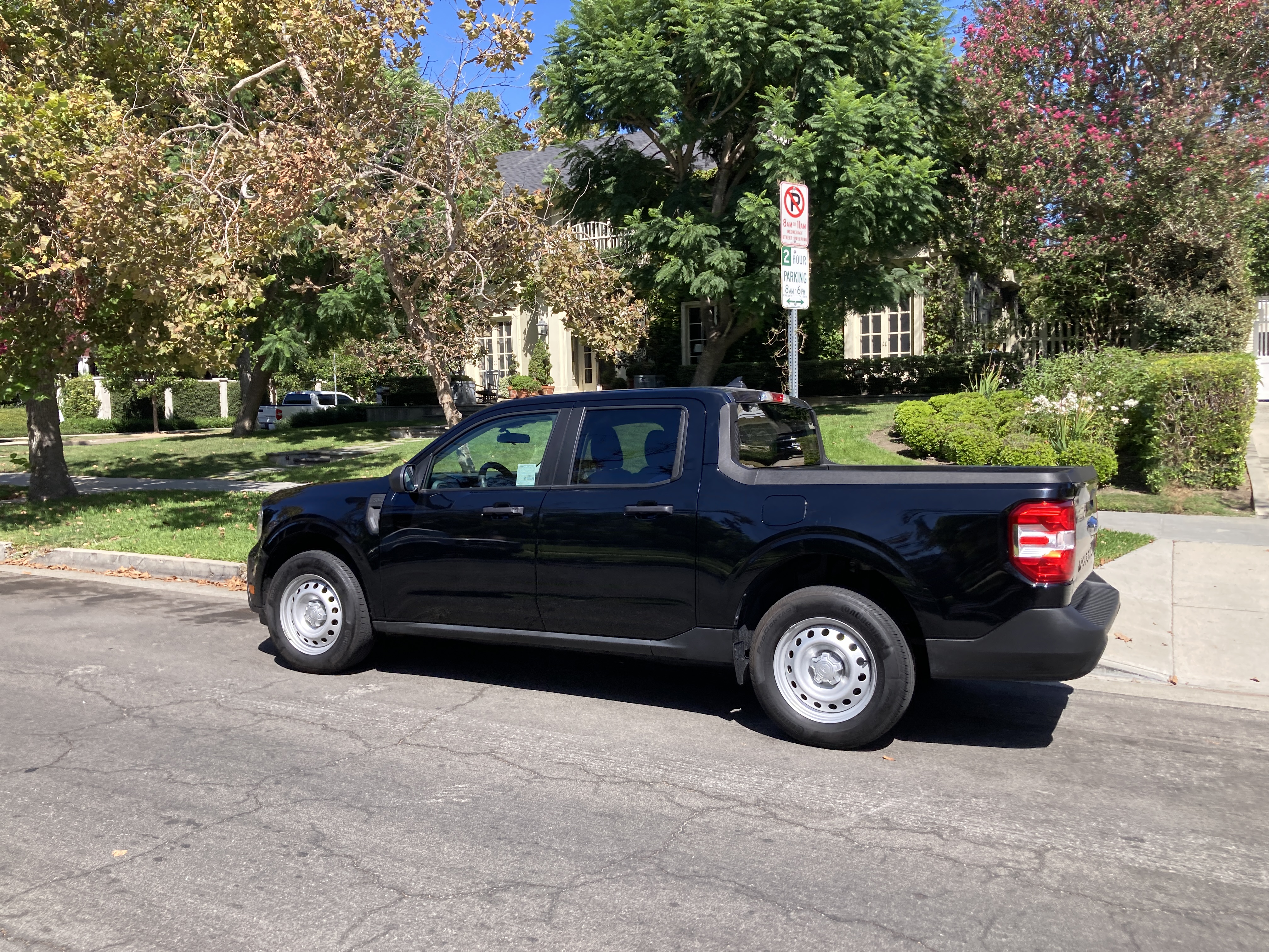 Used 2024 Ford Maverick XL FWD image 10