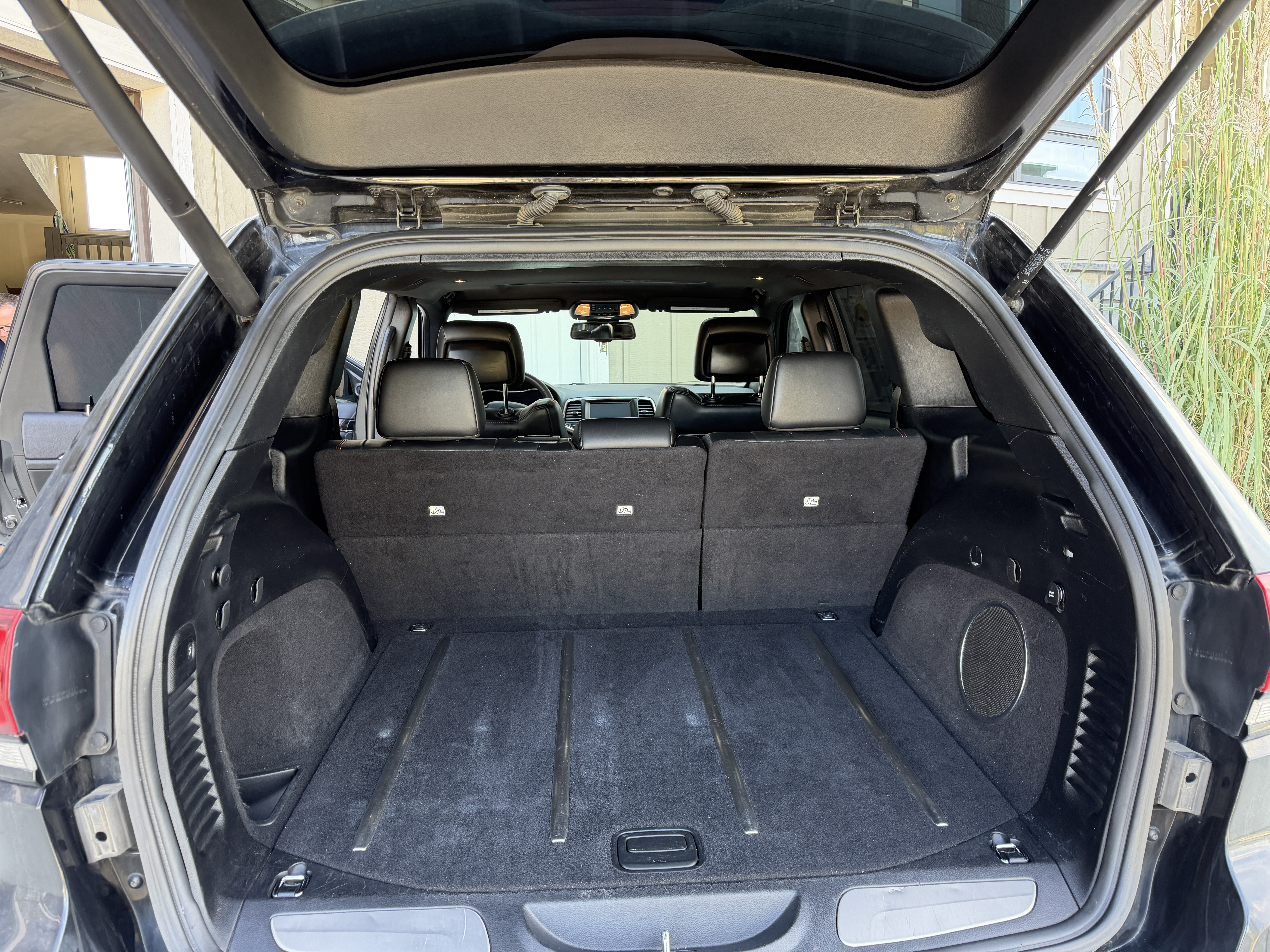 Used 2016 Jeep Grand Cherokee Limited 75th Anniversary AWD/4WD image 12