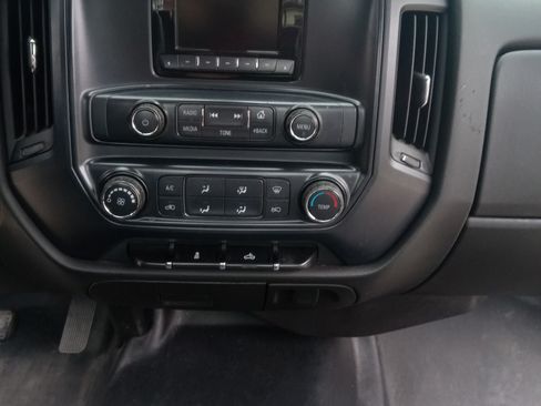 Used 2014 Chevrolet Silverado 1500 W/T image 17
