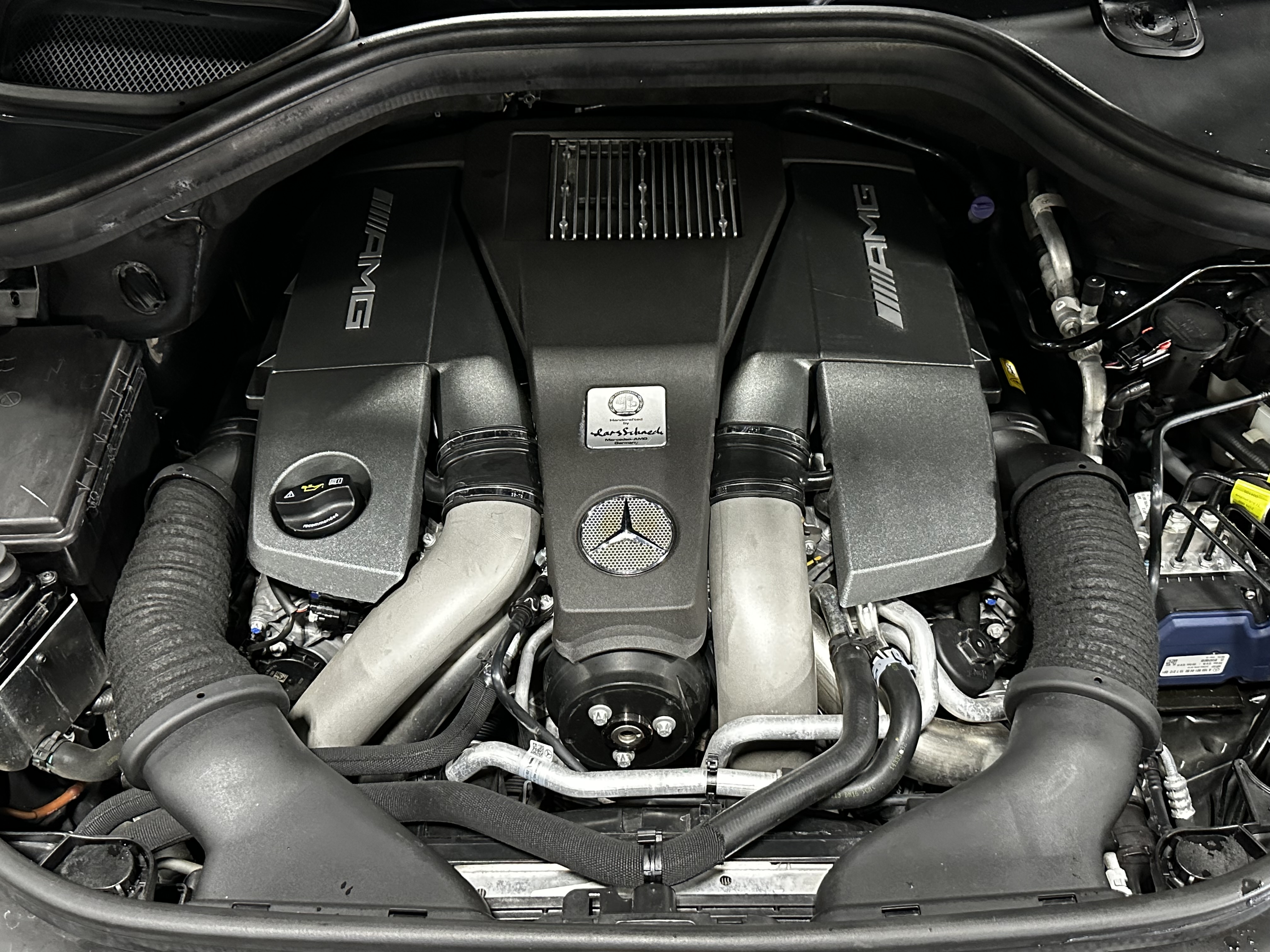 Used 2016 Mercedes-Benz GL 63 AMG 4MATIC w/ Accessory Chrome Package image 22