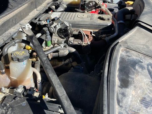 Used 2019 RAM 3500 Tradesman w/ Chrome Appearance Group image 15