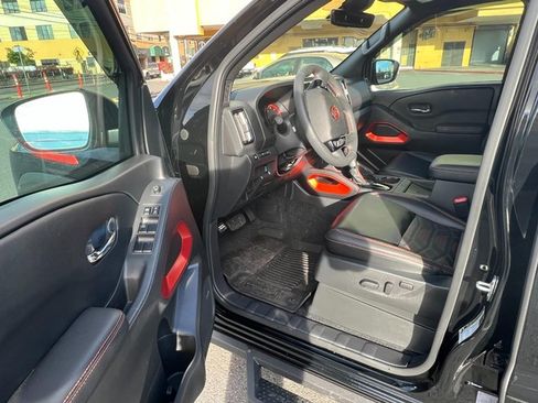 Used 2025 Nissan Frontier Pro-X w/ Pro Premium Package image 10
