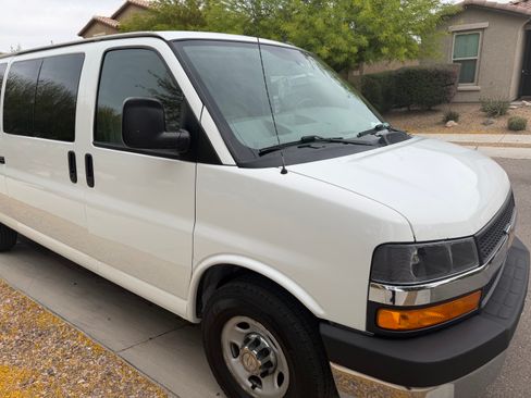 Used 2014 Chevrolet Express 3500 LT w/ LT Preferred Equipment Group image 11