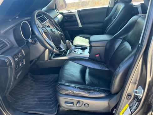 Used 2011 Toyota 4Runner Limited image 5