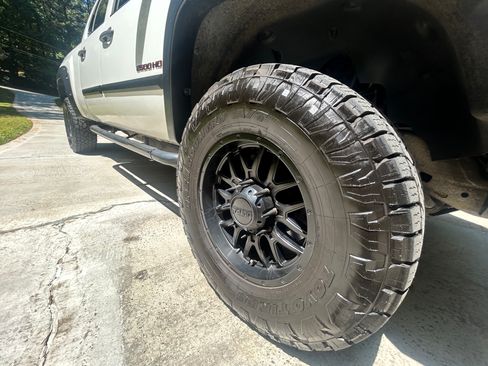 Used 2014 Chevrolet Silverado 2500 LT AWD/4WD image 15
