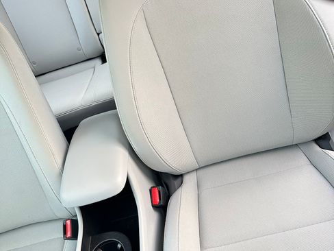 Used 2024 Hyundai Kona SE image 25