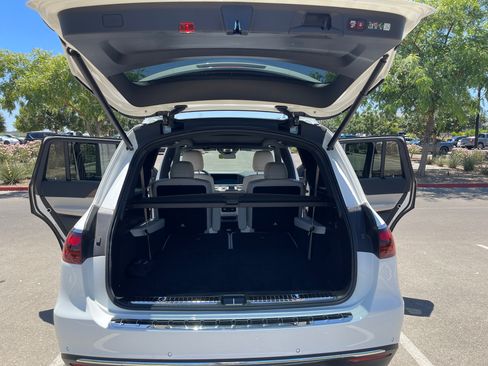 Used 2025 Mercedes-Benz GLS 450 4MATIC image 21