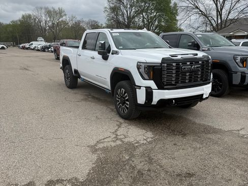 Used 2025 GMC Sierra 3500 Denali Ultimate image 24