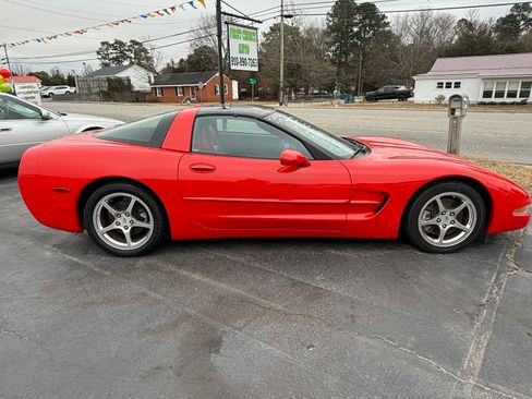 Used 2003 Chevrolet Corvette Coupe w/ Preferred Equipment Group image 1