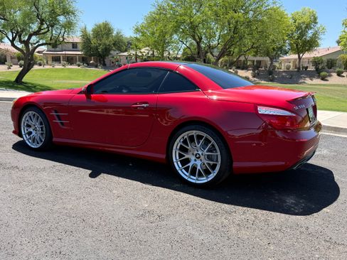 Used 2013 Mercedes-Benz SL 550 image 10