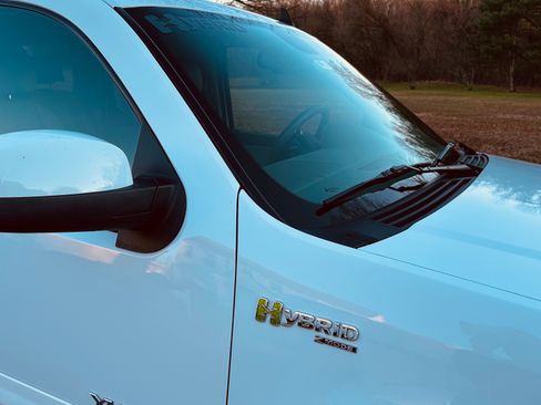 Used 2009 GMC Yukon 4WD Hybrid image 6