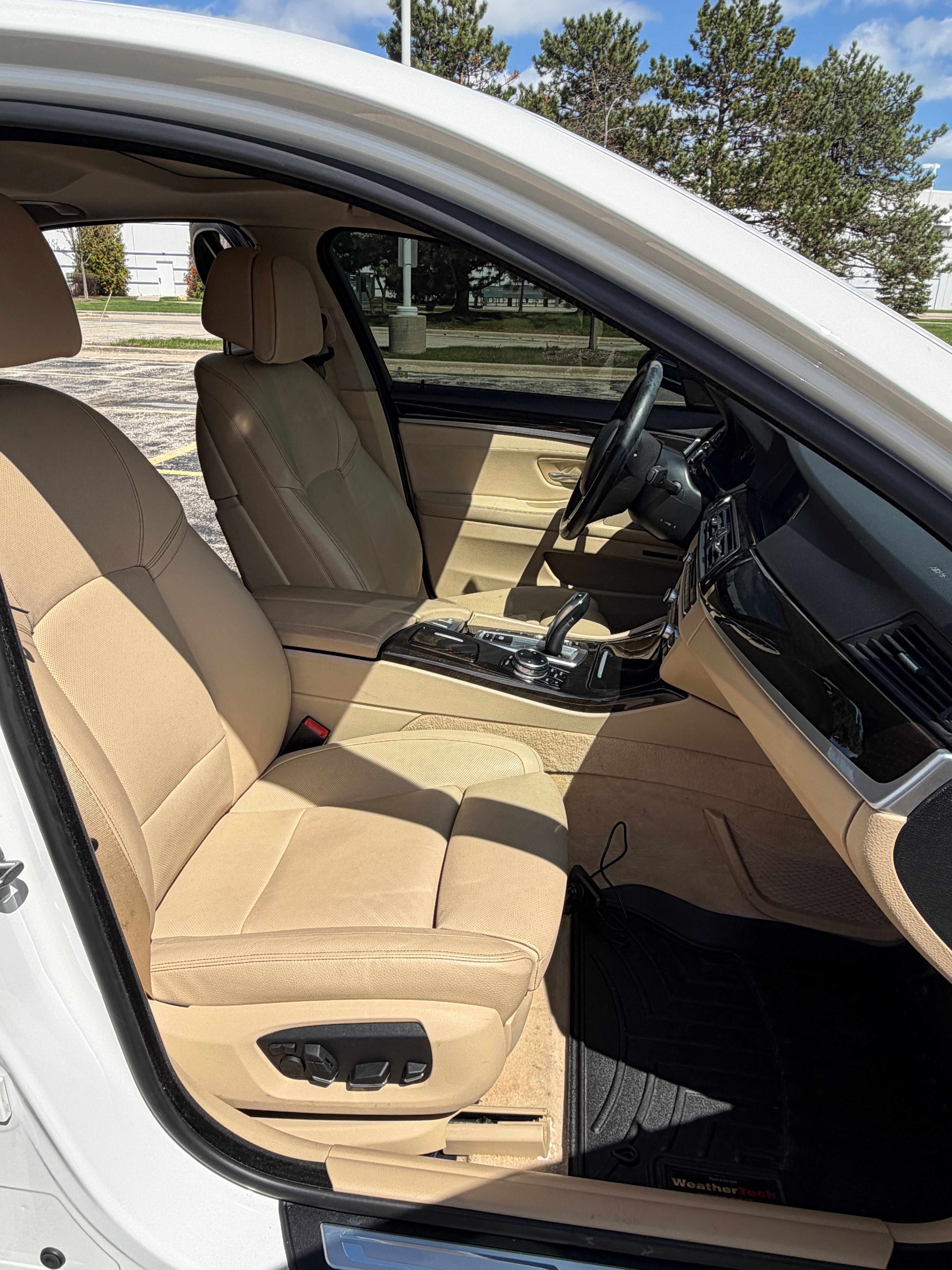 Used 2014 BMW 535i xDrive Sedan AWD/4WD image 12