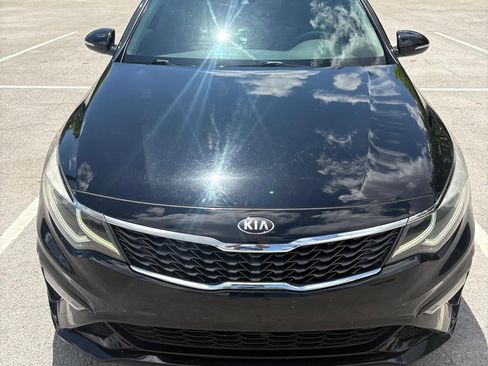 Used 2019 Kia Optima LX image 9