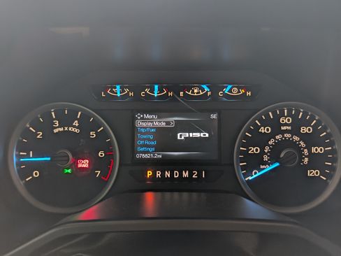 Used 2015 Ford F150 XLT w/ Equipment Group 301A Mid image 17