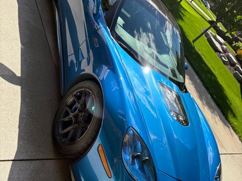 Used 2010 Chevrolet Corvette ZR1 w/ Preferred Equipment Group RWD image 9