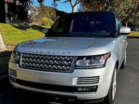 Used 2017 Land Rover Range Rover Supercharged image 5