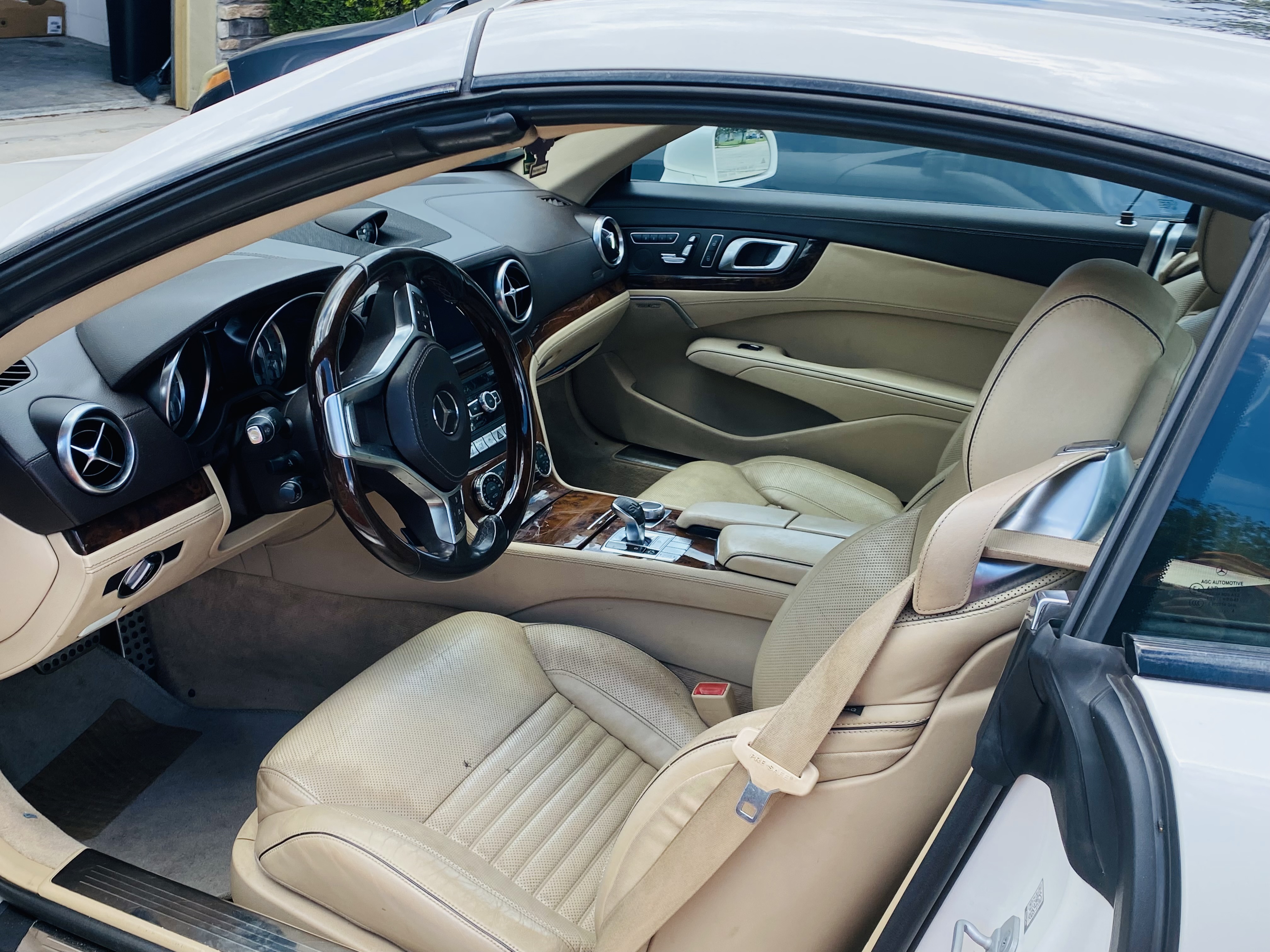 Used 2015 Mercedes-Benz SL 550 image 8