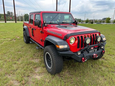 Used 2020 Jeep Gladiator Sport w/ Quick Order Package 24S AWD/4WD image 6