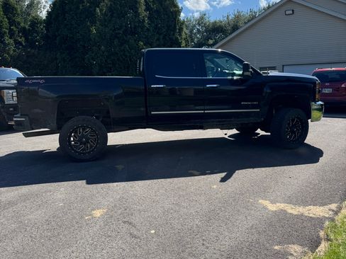 Used 2016 Chevrolet Silverado 2500 LTZ w/ Snow Plow Prep Package AWD/4WD image 1