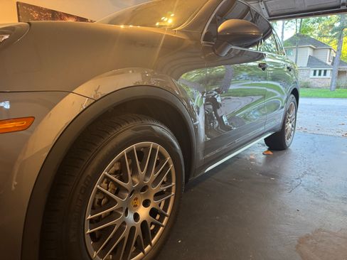 Used 2017 Porsche Cayenne S image 13