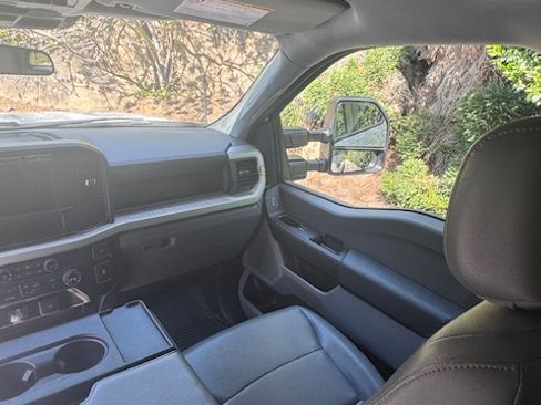 Used 2023 Ford F250 XL w/ XL Chrome Package image 23