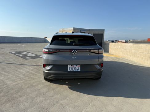 Used 2022 Volkswagen ID.4 Pro S AWD/4WD image 5