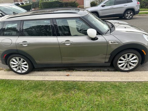 Used 2017 MINI Cooper Clubman S image 4