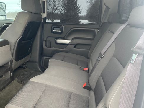 Used 2015 Chevrolet Silverado 2500 LT w/ LT Convenience Package image 10