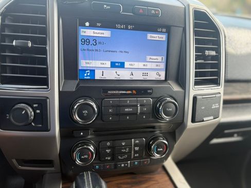 Used 2018 Ford F150 Lariat RWD image 8