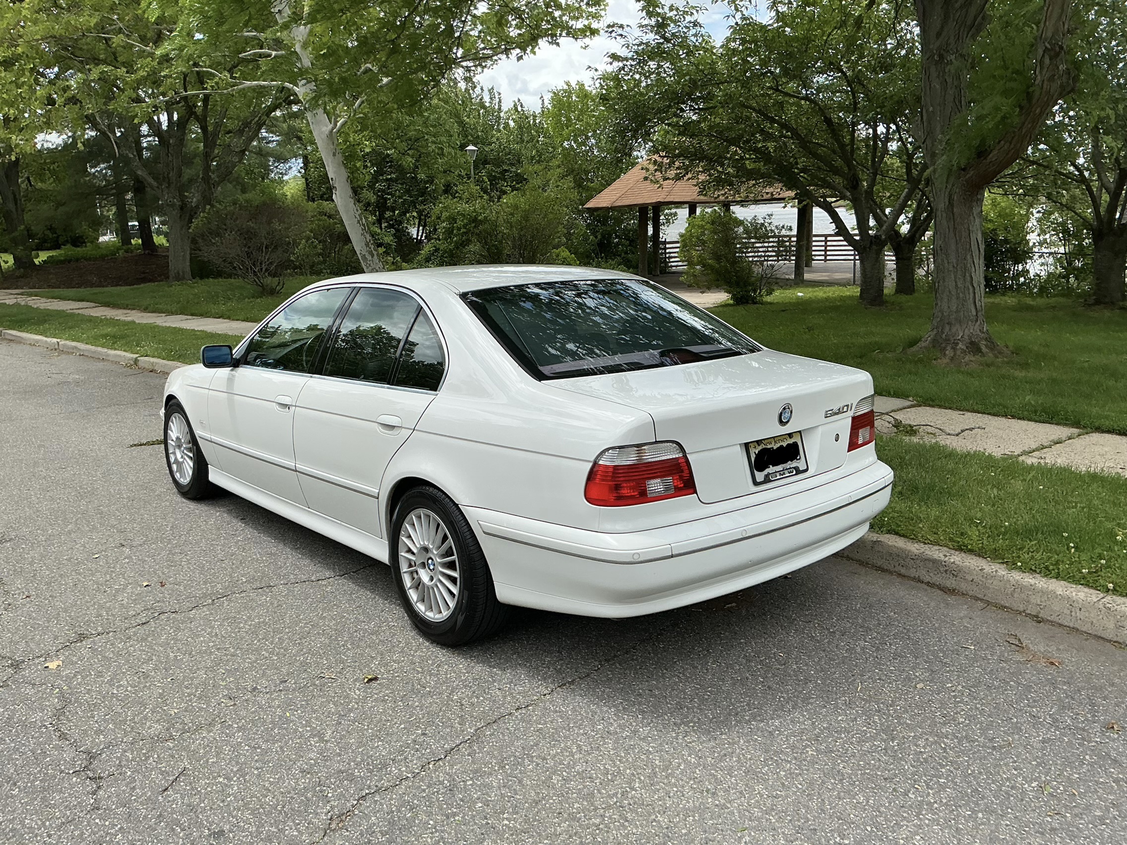 Used 2002 BMW 540i Sedan RWD image 5