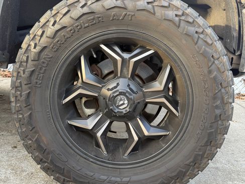 Used 2016 Ford F150 XLT w/ Equipment Group 302A Luxury image 9