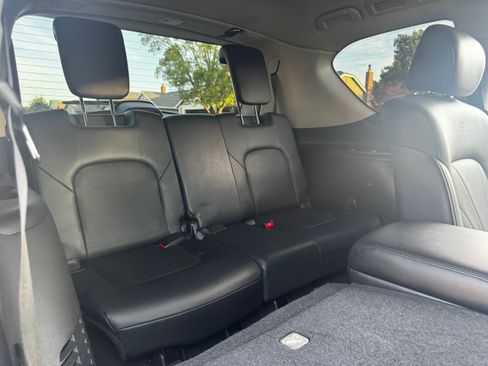 Used 2013 INFINITI QX56 4WD w/ Deluxe Touring Pkg image 26