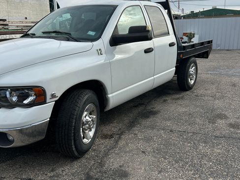Used 2005 Dodge Ram 2500 Truck SLT w/ Quad Cab Big Horn Value Group image 2