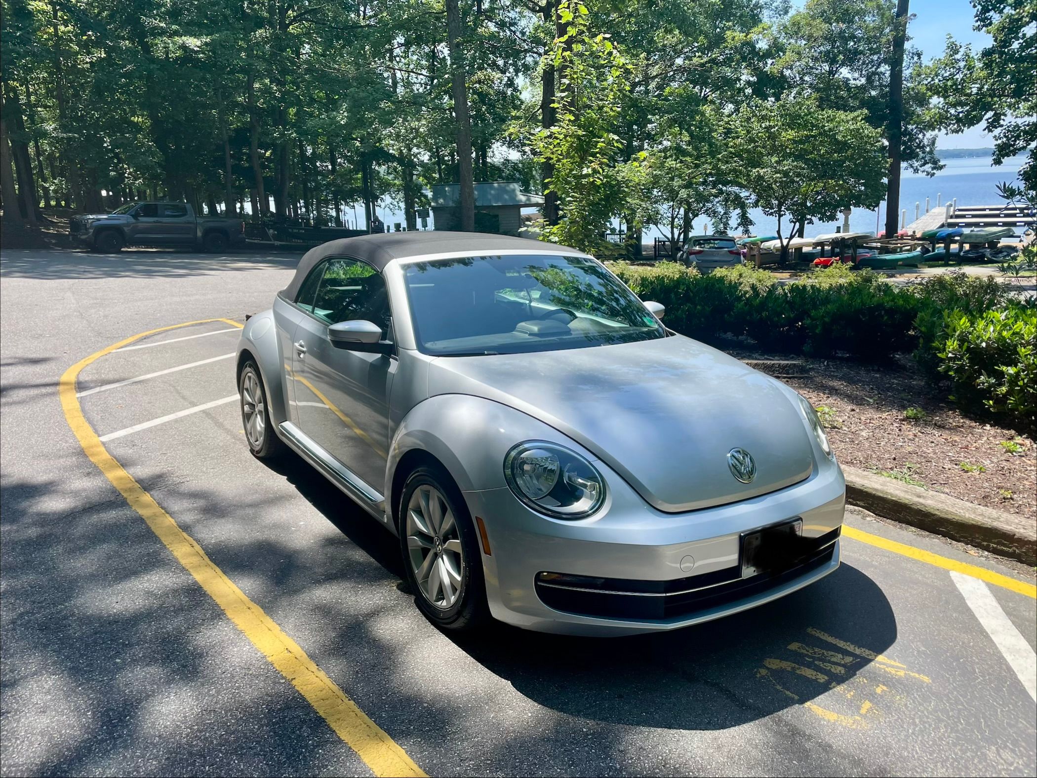 Used 2013 Volkswagen Beetle TDI FWD image 1