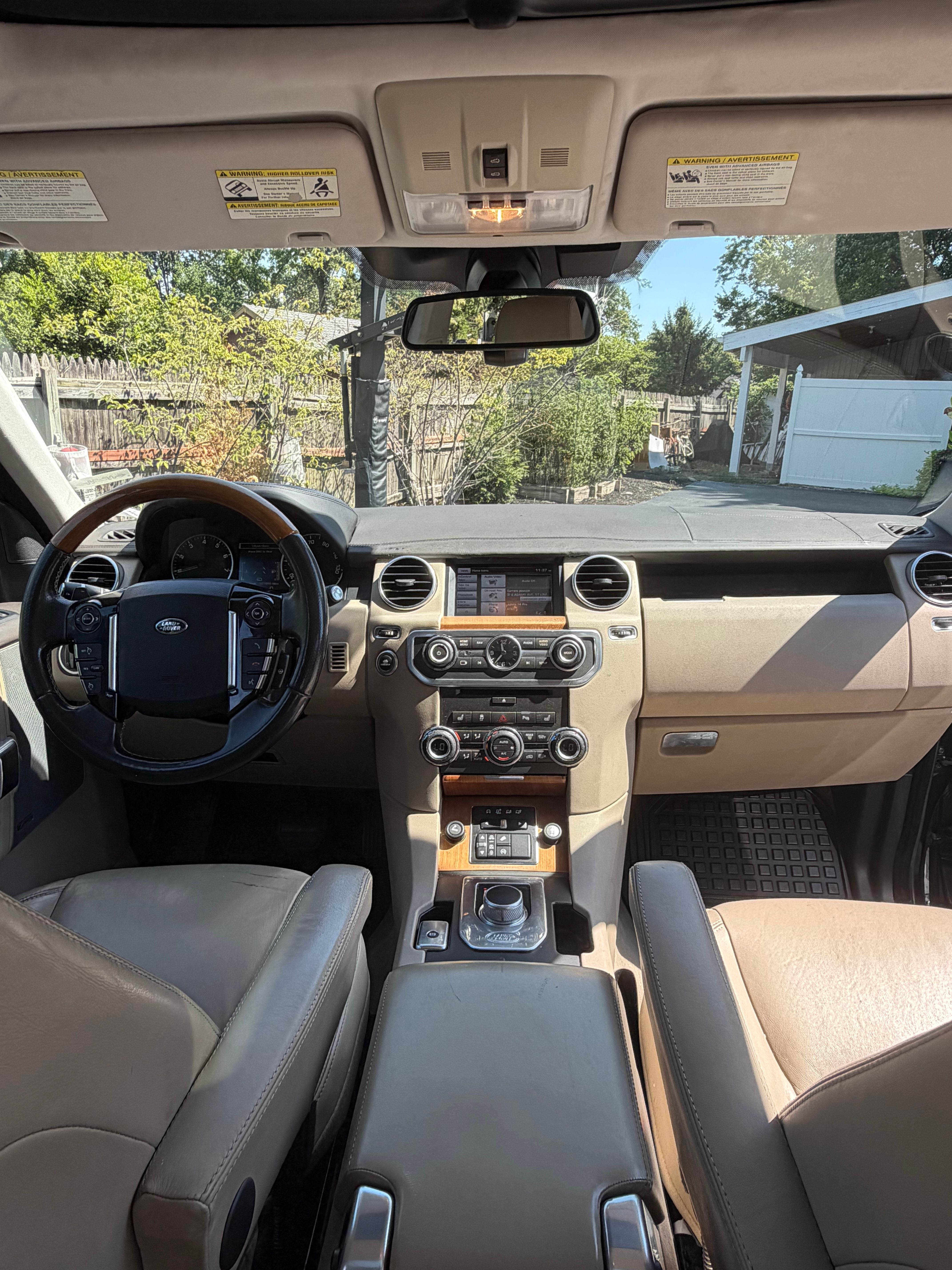 Used 2015 Land Rover LR4 HSE LUX AWD/4WD image 8