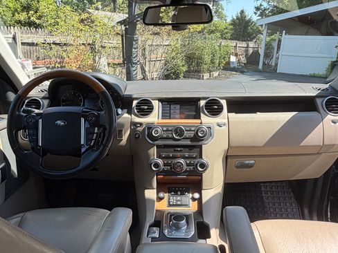 Used 2015 Land Rover LR4 HSE LUX AWD/4WD image 8