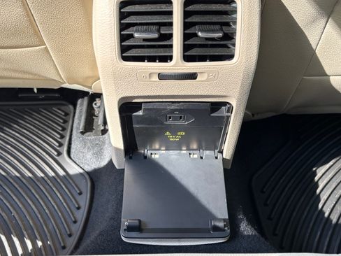 Used 2010 Volkswagen Jetta TDI image 11